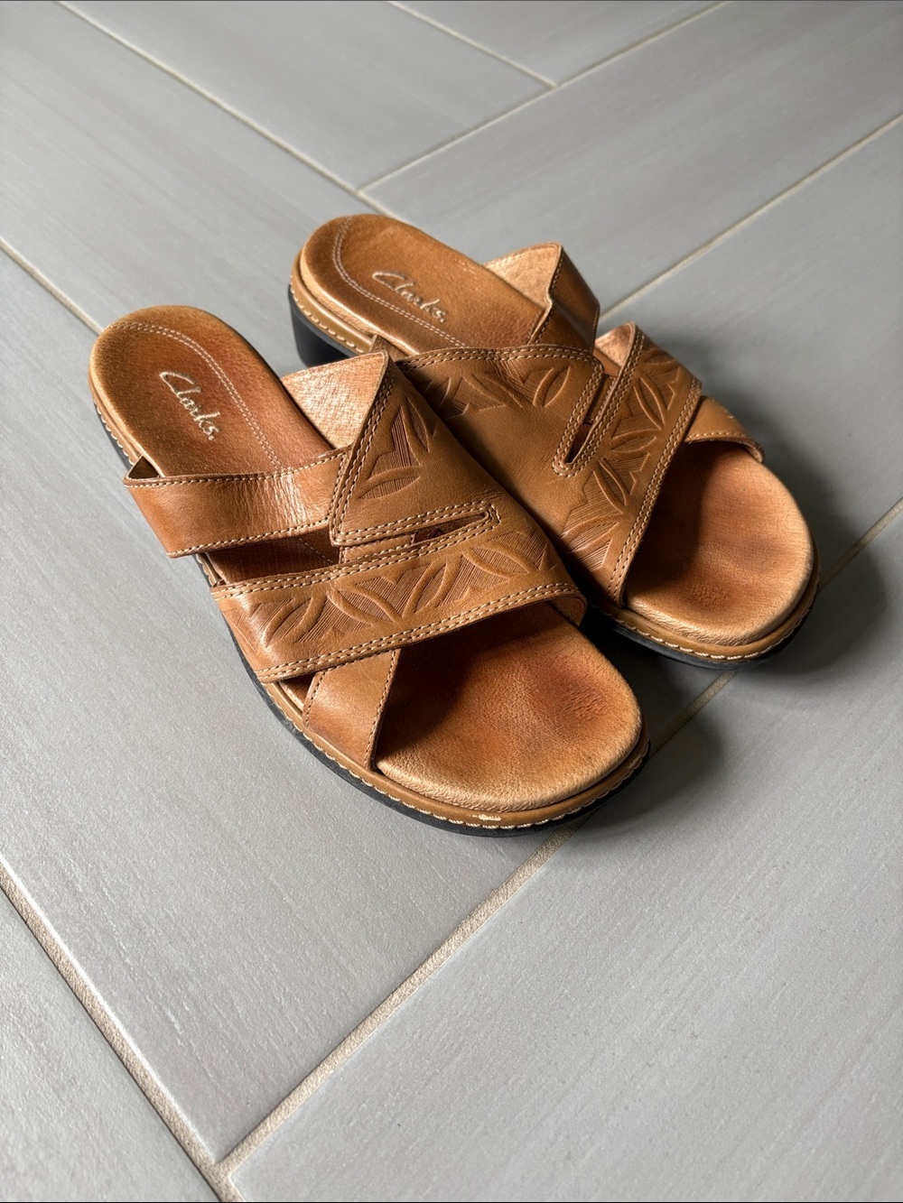 Clarks Leather Strappy Slip-on Sandals